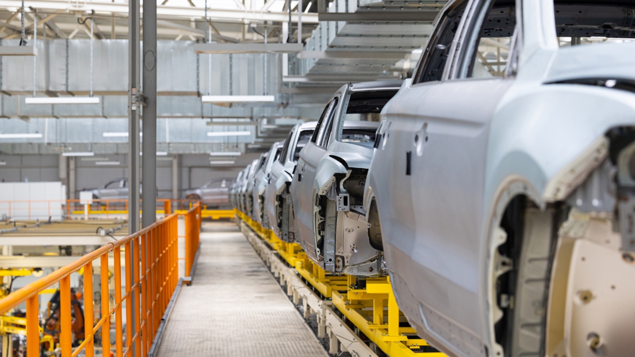 car manufacturer and dealership